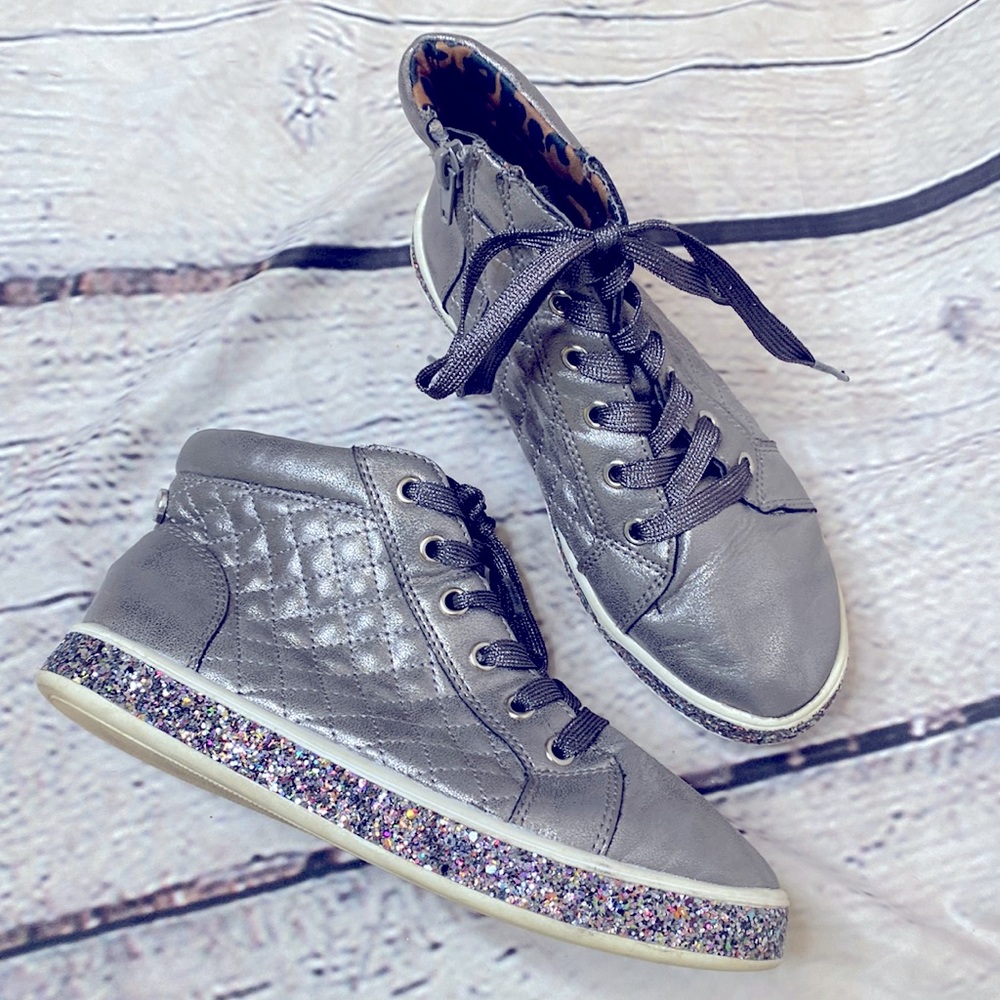 Steve Madden Silver Girl's High-Top Glitter Bottom Sneakers Size 4
